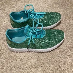 Teal / Tiffany blue glitter tennis shoes barely worn